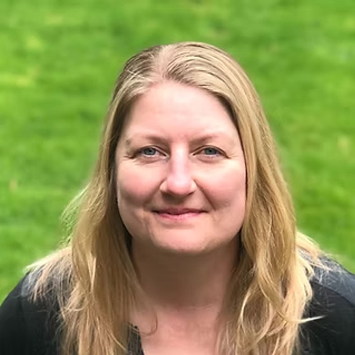 Photo of team member Robyn
